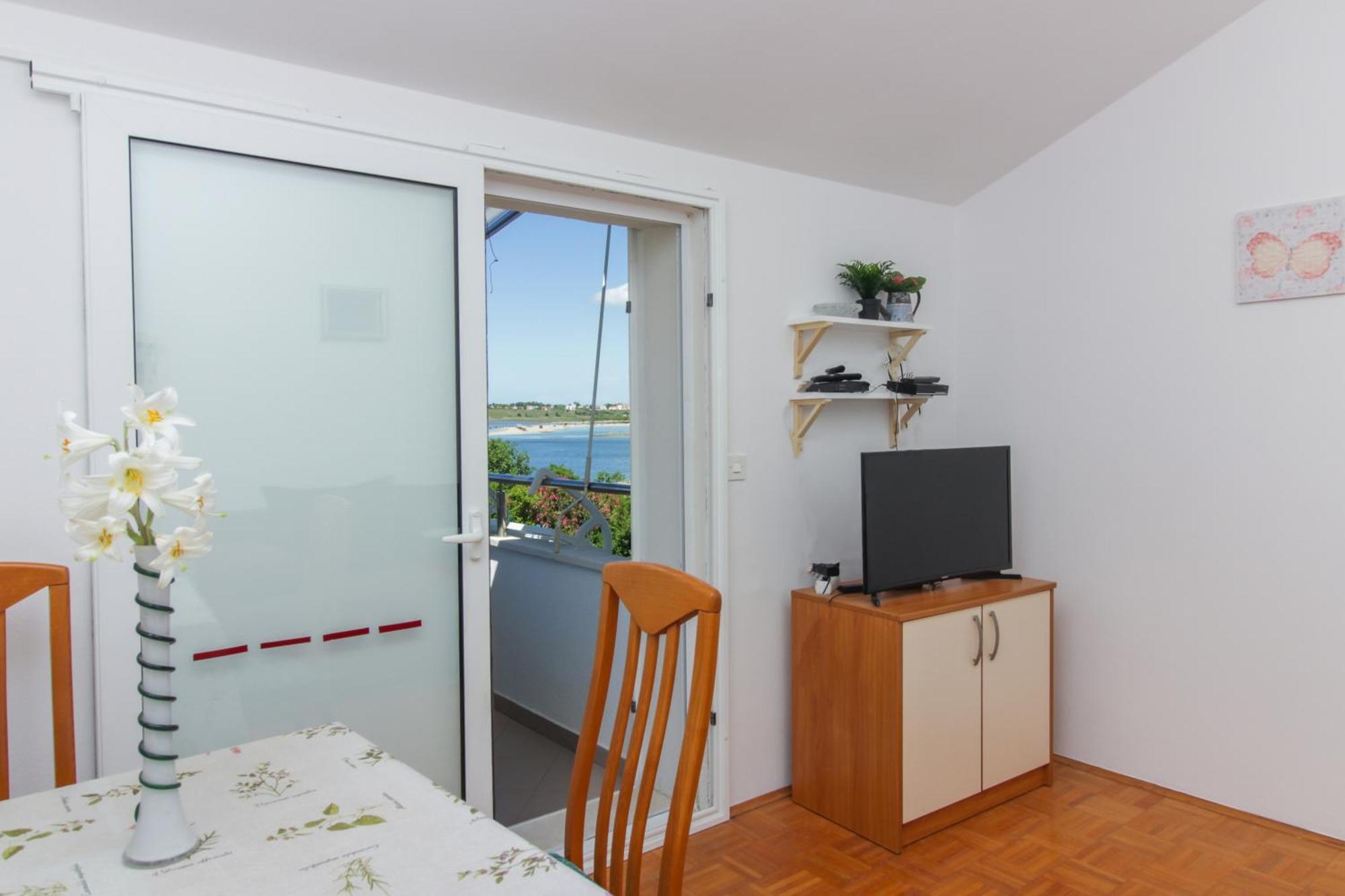 Apartments And Rooms With Parking Space Nin, Zadar - 5805 Room photo